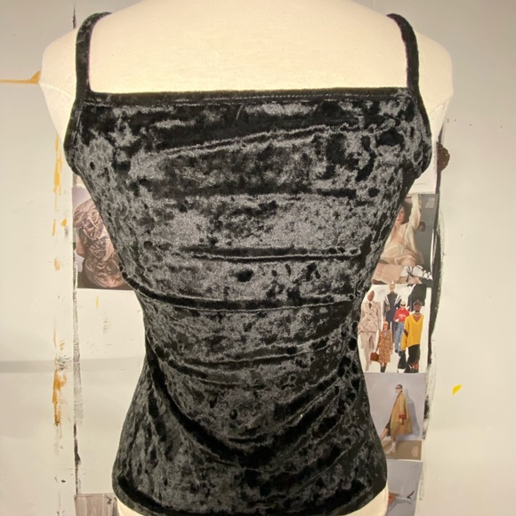 Black velour tank top - Picture 3 of 4